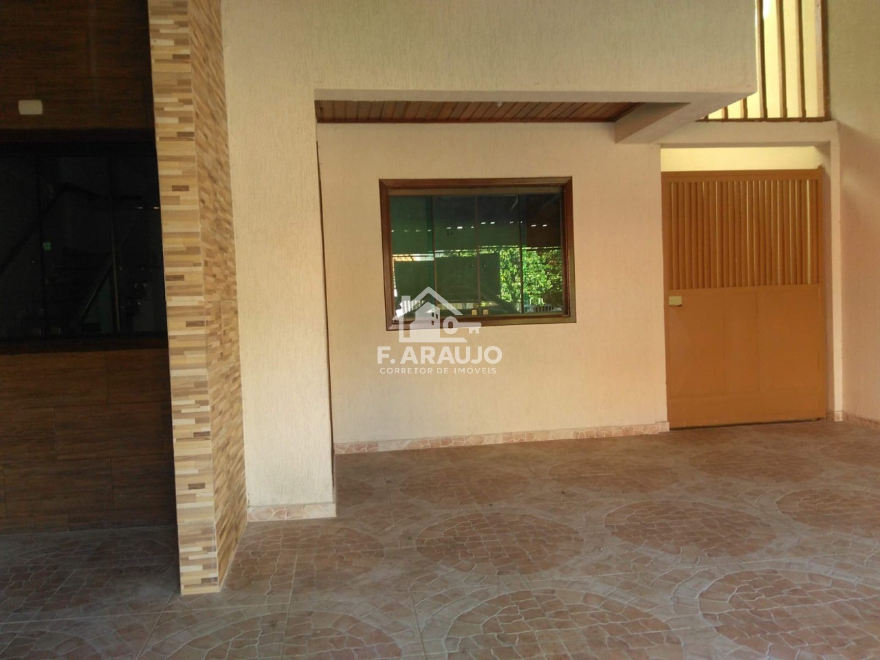 Casa, 3 quartos, 300 m² - Foto 1