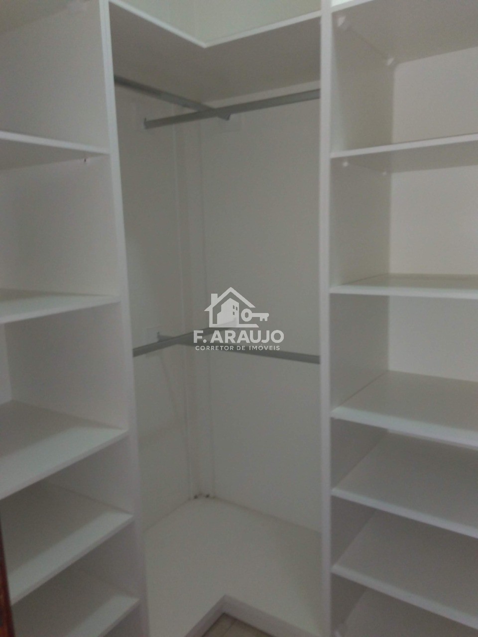 Casa, 3 quartos, 300 m² - Foto 10