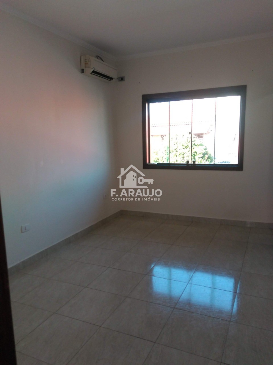 Casa, 3 quartos, 300 m² - Foto 9