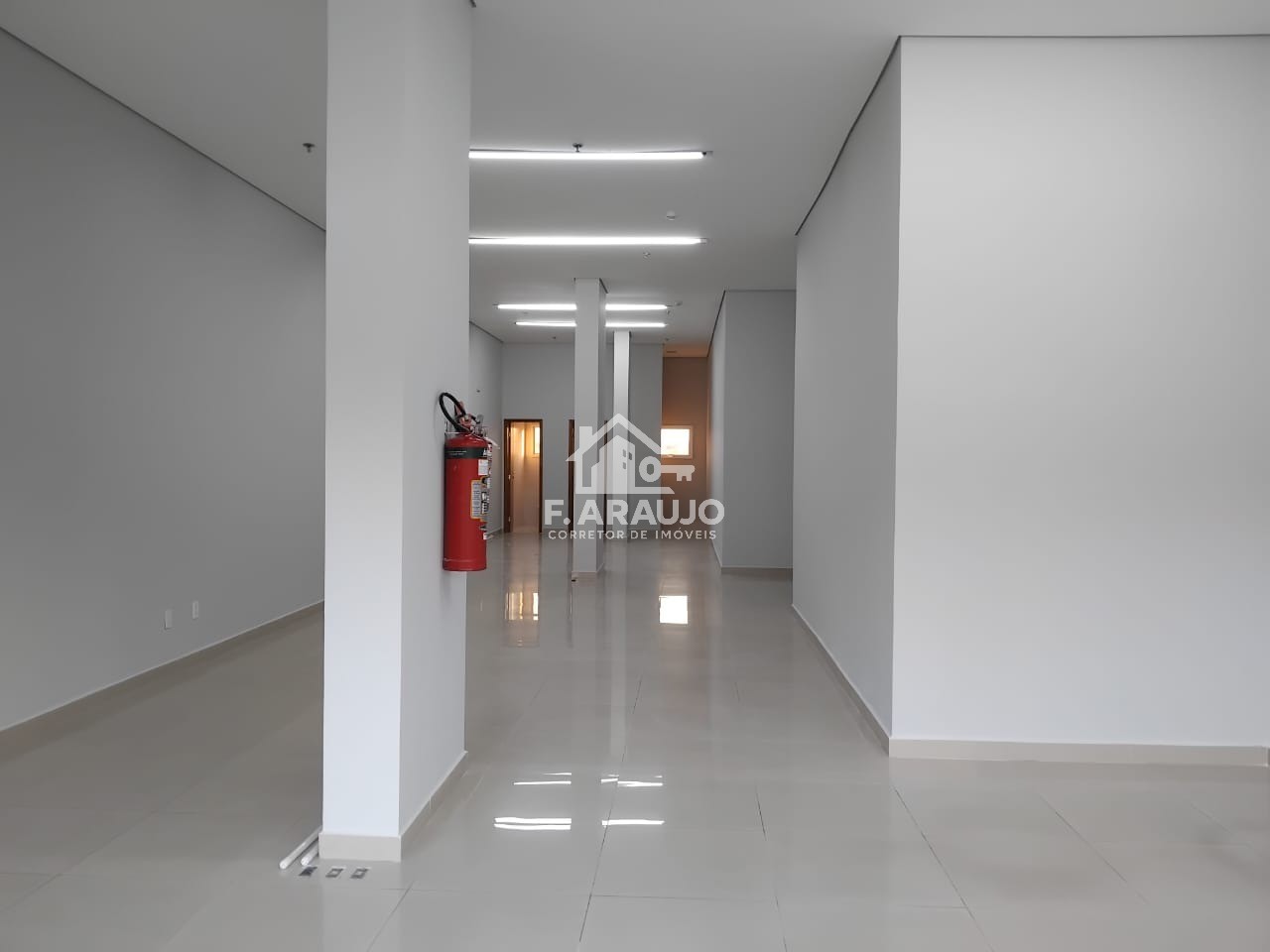 Sala-Conjunto, 150 m² - Foto 1
