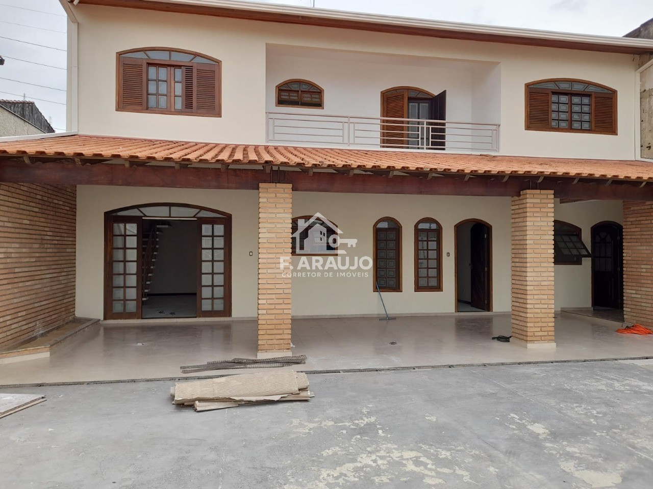 Casa, 3 quartos, 185 m² - Foto 1