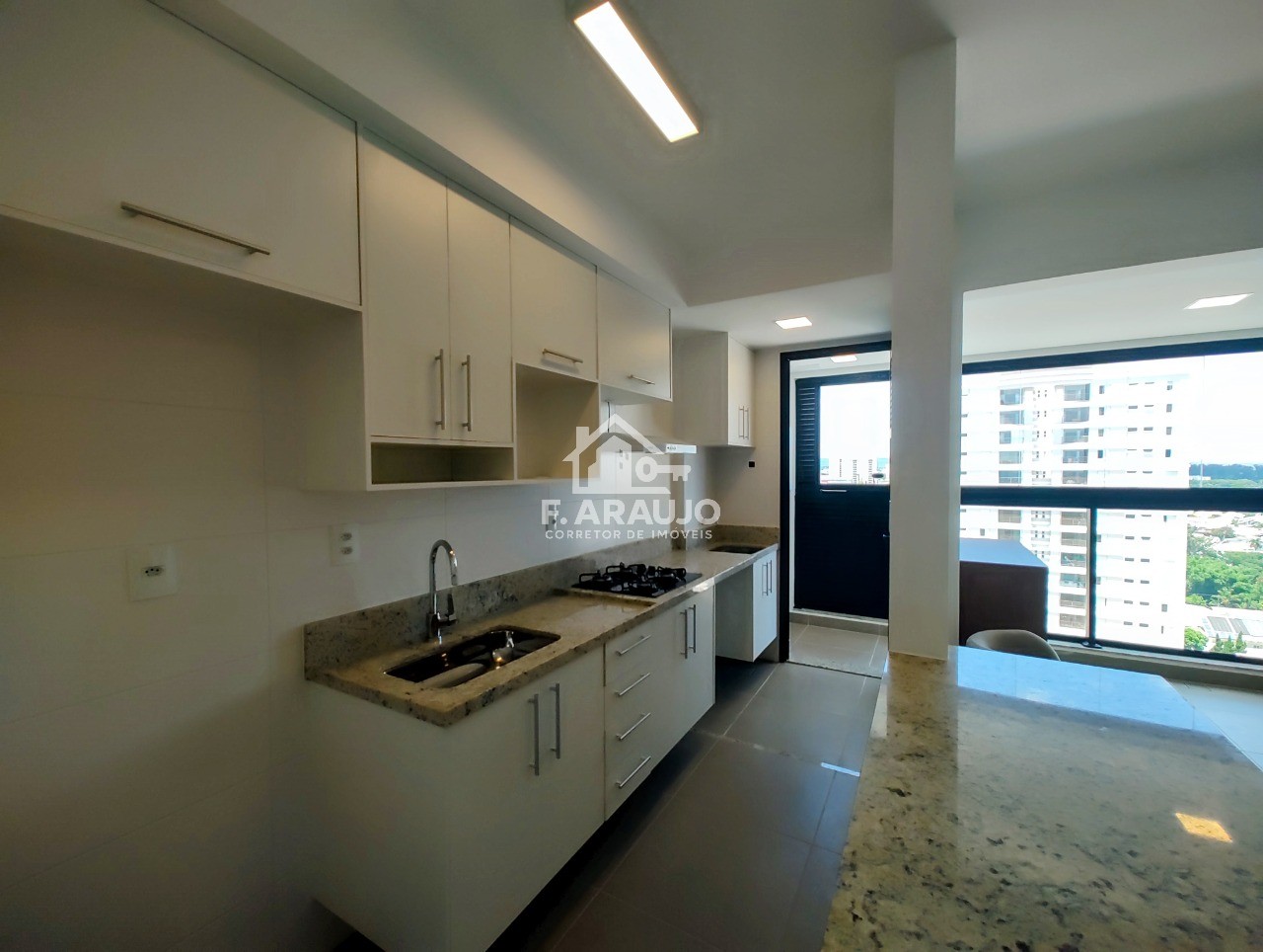 Apartamento, 2 quartos, 74 m² - Foto 2