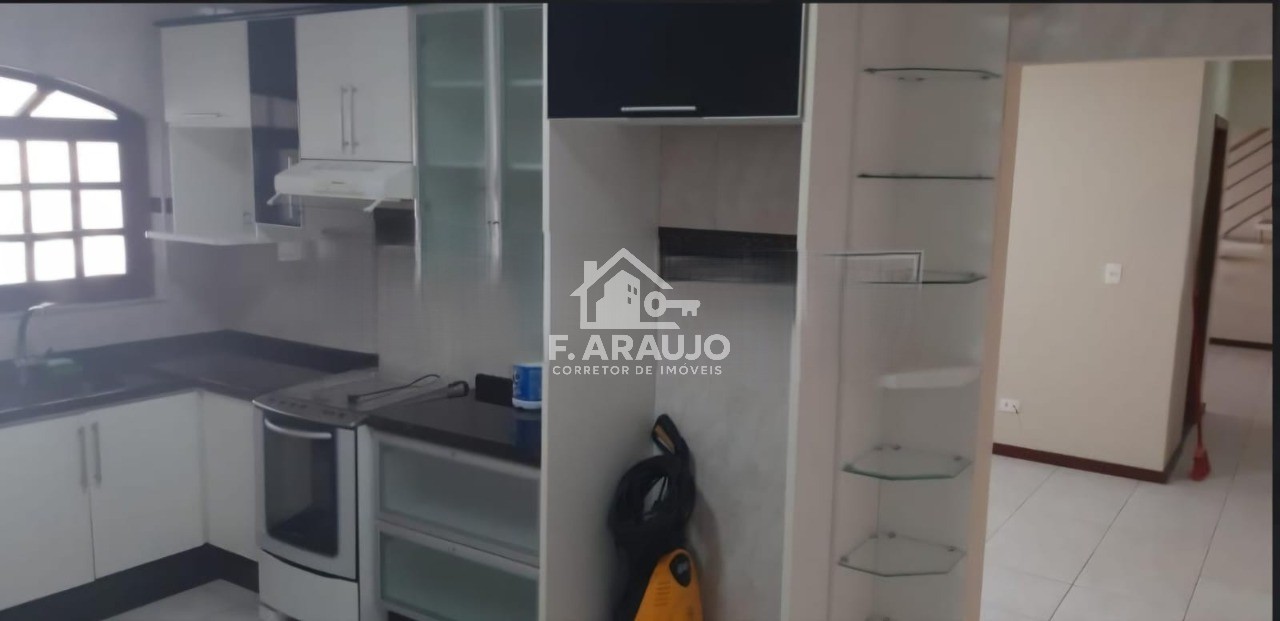 Casa, 3 quartos, 185 m² - Foto 13