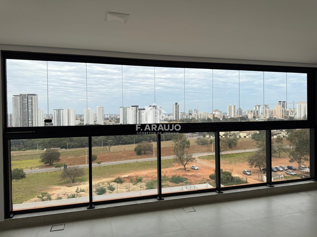 Apartamento, 3 quartos, 143 m² - Foto 2