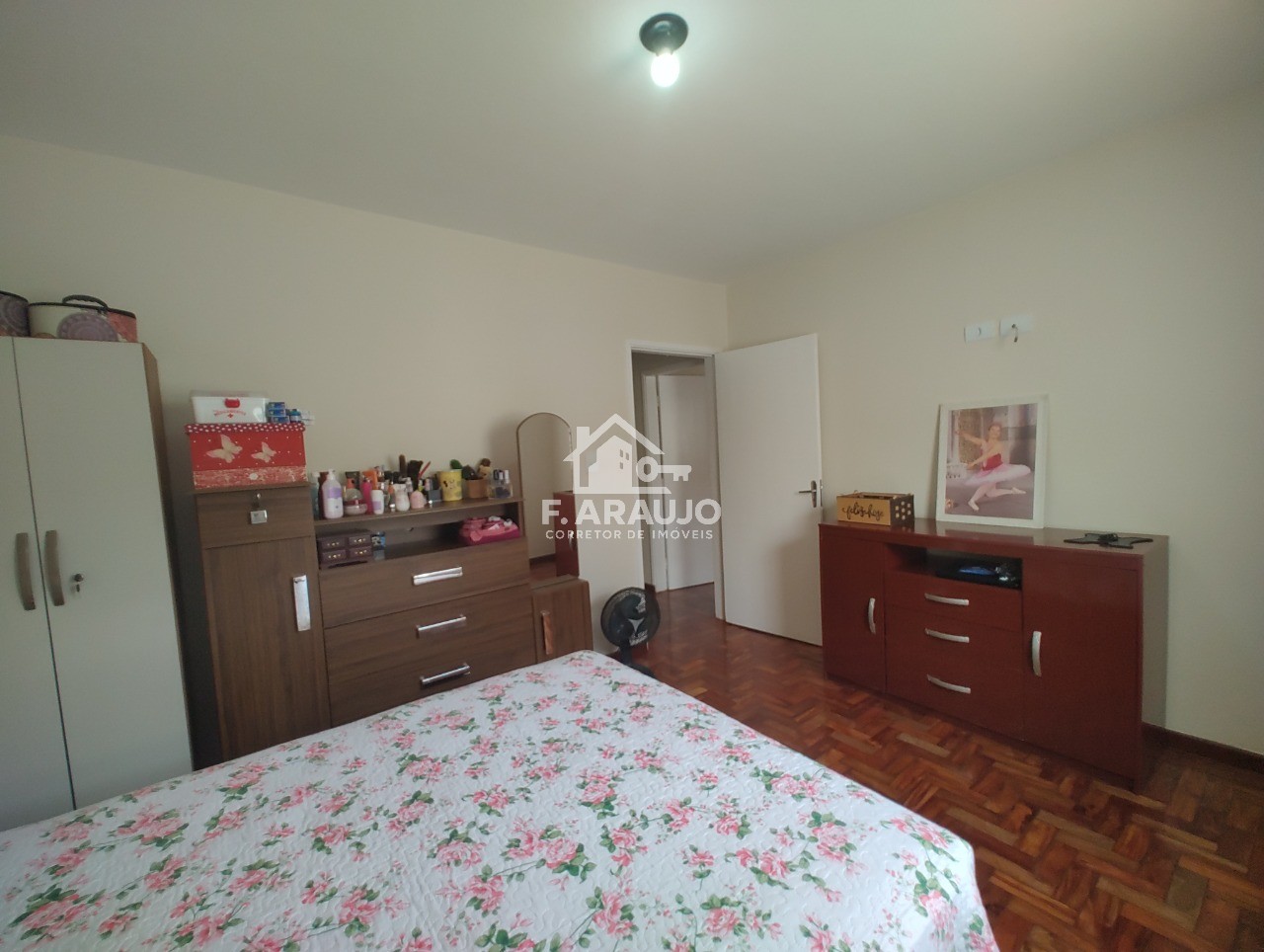 Casa, 4 quartos, 218 m² - Foto 16