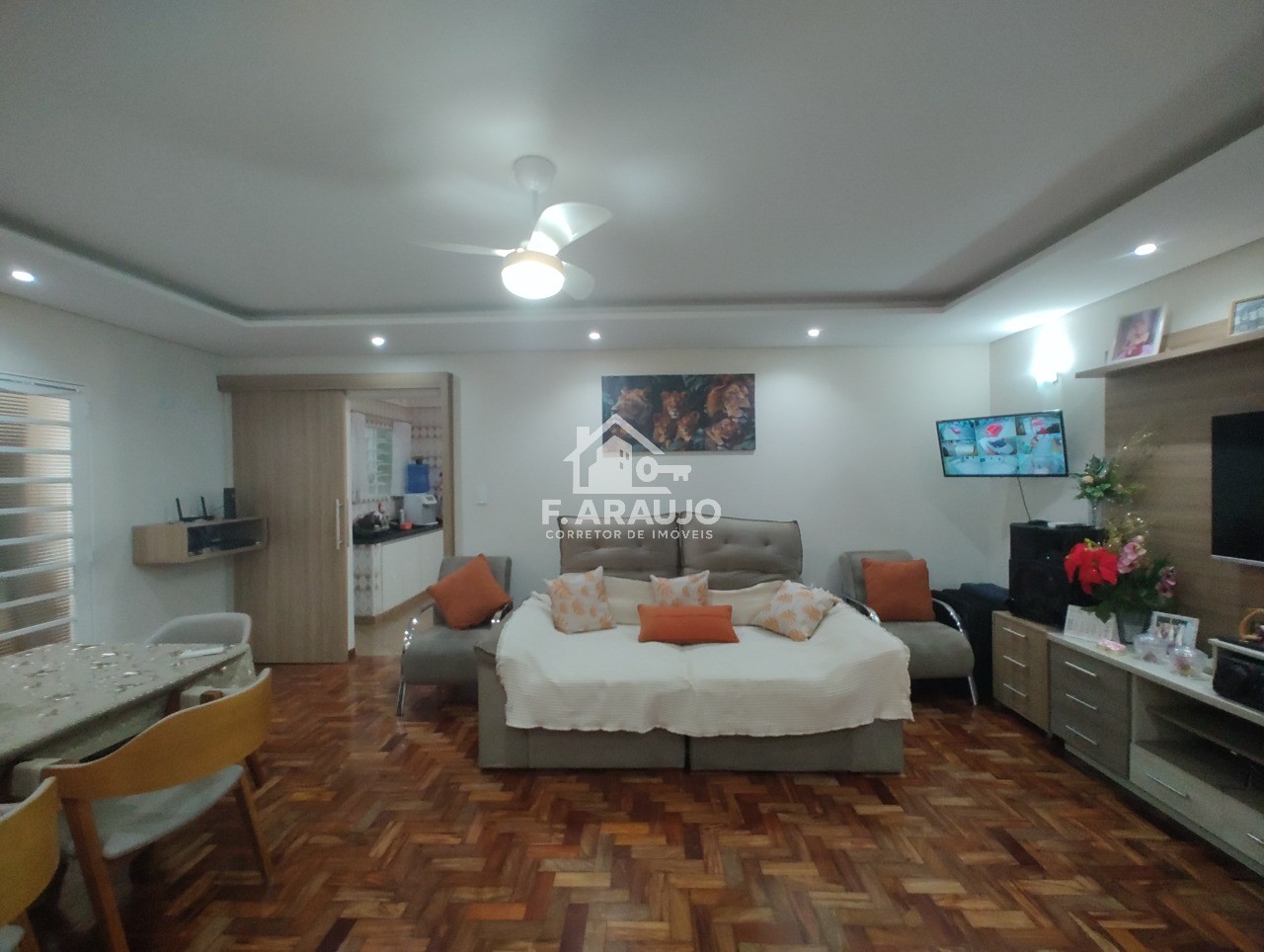 Casa, 4 quartos, 218 m² - Foto 5