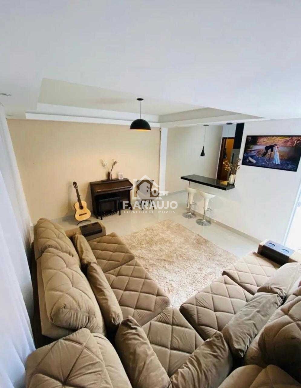 Casa, 3 quartos, 164 m² - Foto 2