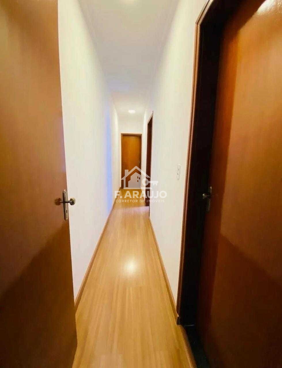 Casa, 3 quartos, 164 m² - Foto 4