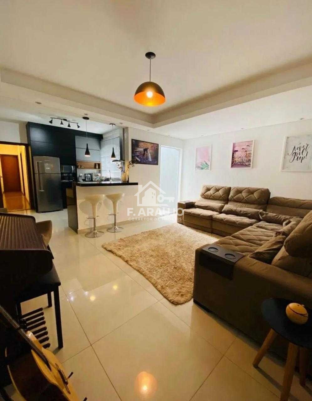 Casa, 3 quartos, 164 m² - Foto 1