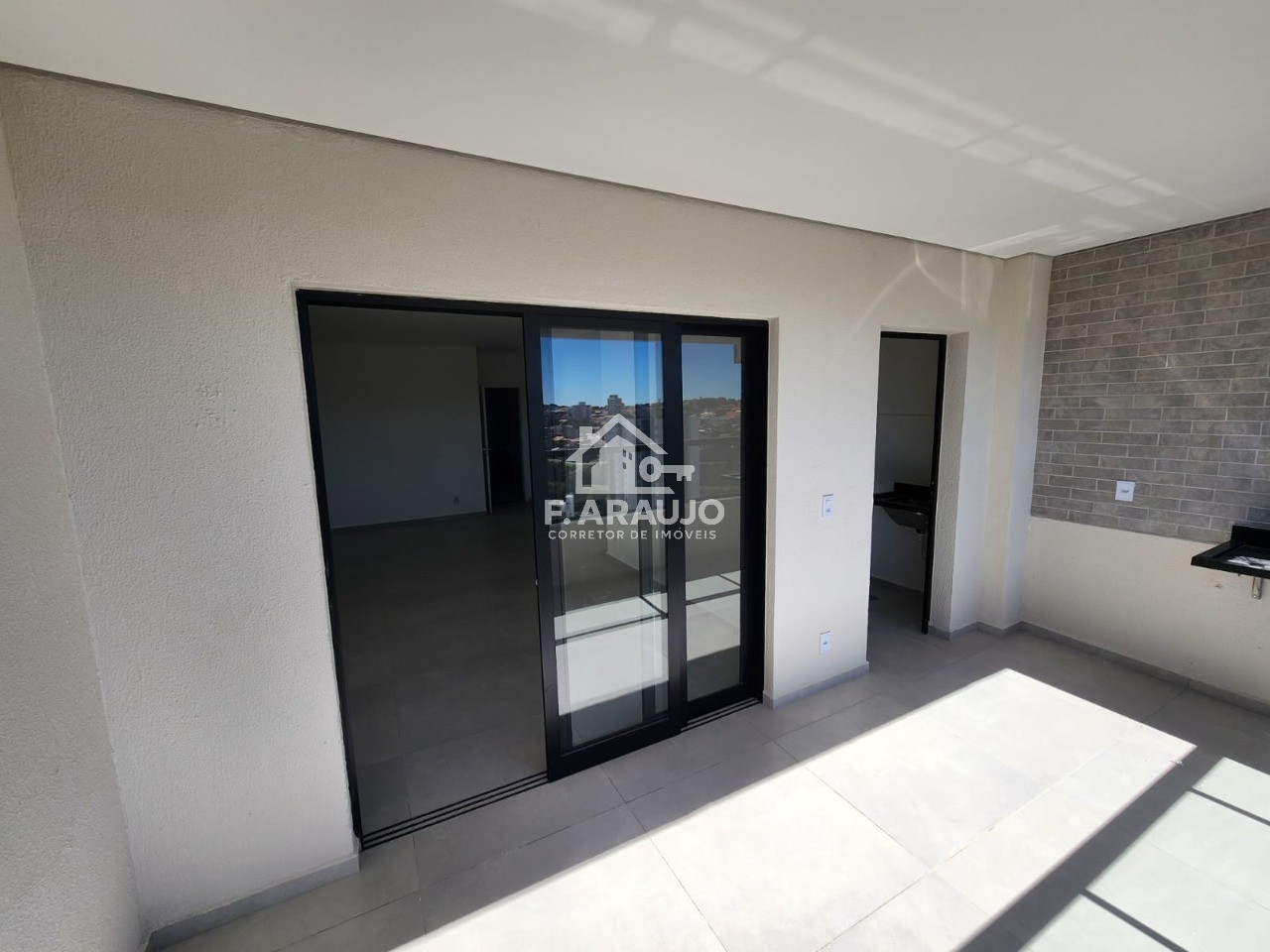 Apartamento, 3 quartos, 108 m² - Foto 3