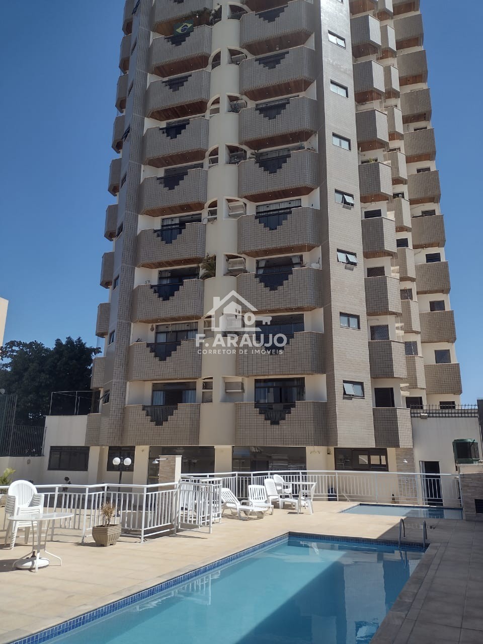 Apartamento, 3 quartos, 150 m² - Foto 1