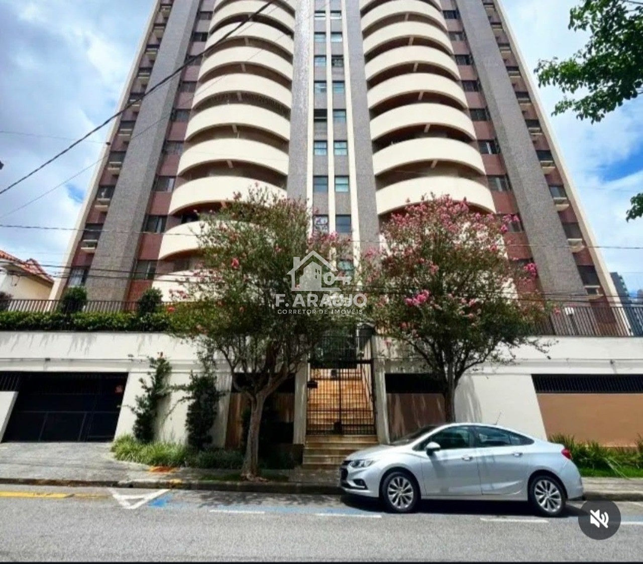 Apartamento, 3 quartos, 189 m² - Foto 1