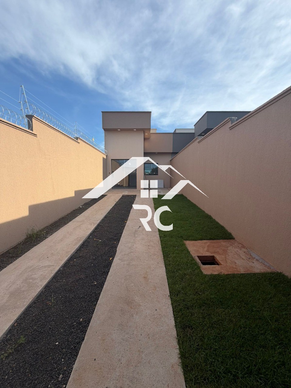 Casa, 3 quartos - Foto 1