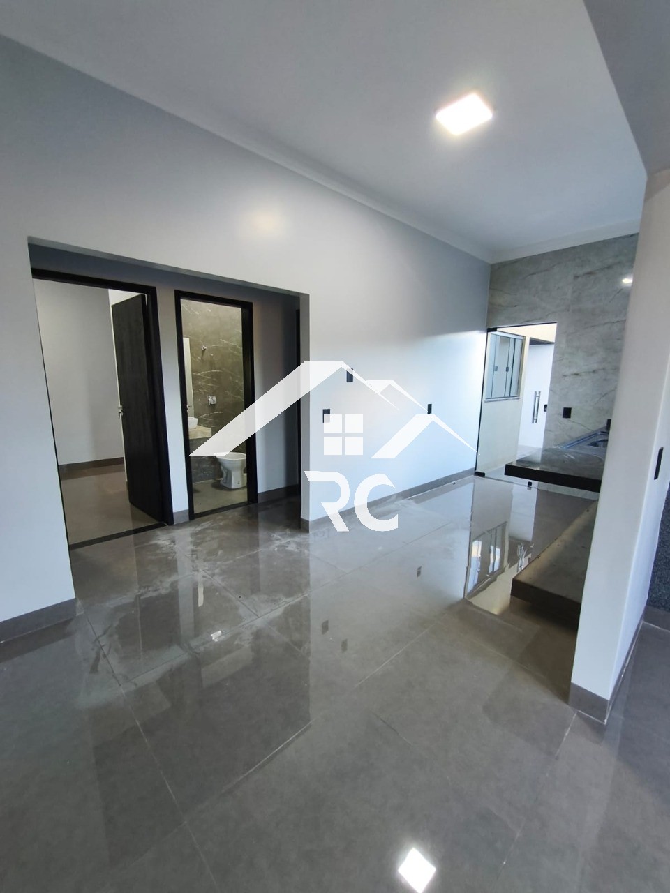 Casa, 3 quartos - Foto 2