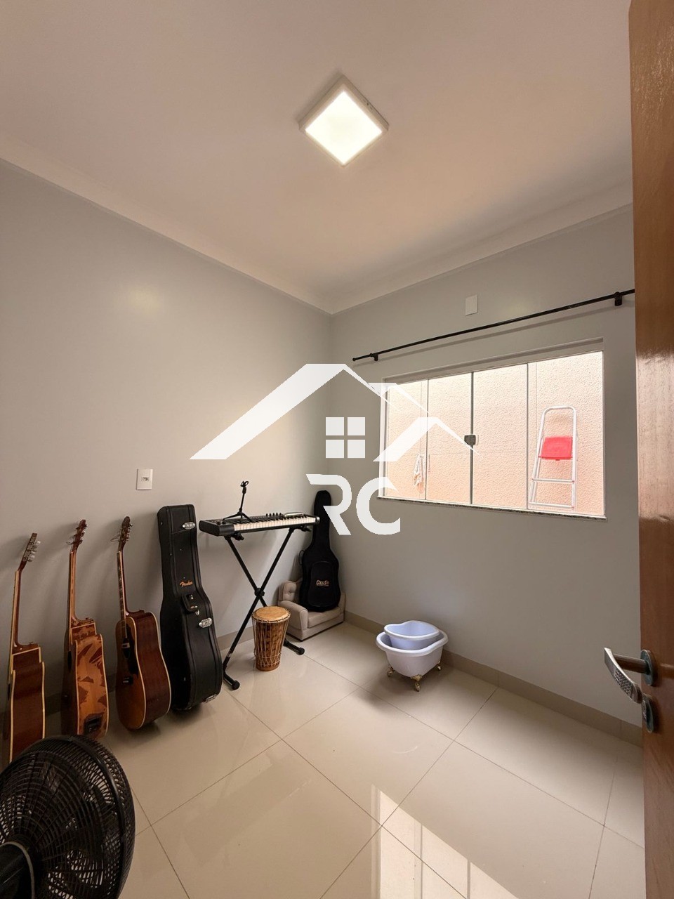 Casa, 3 quartos - Foto 2
