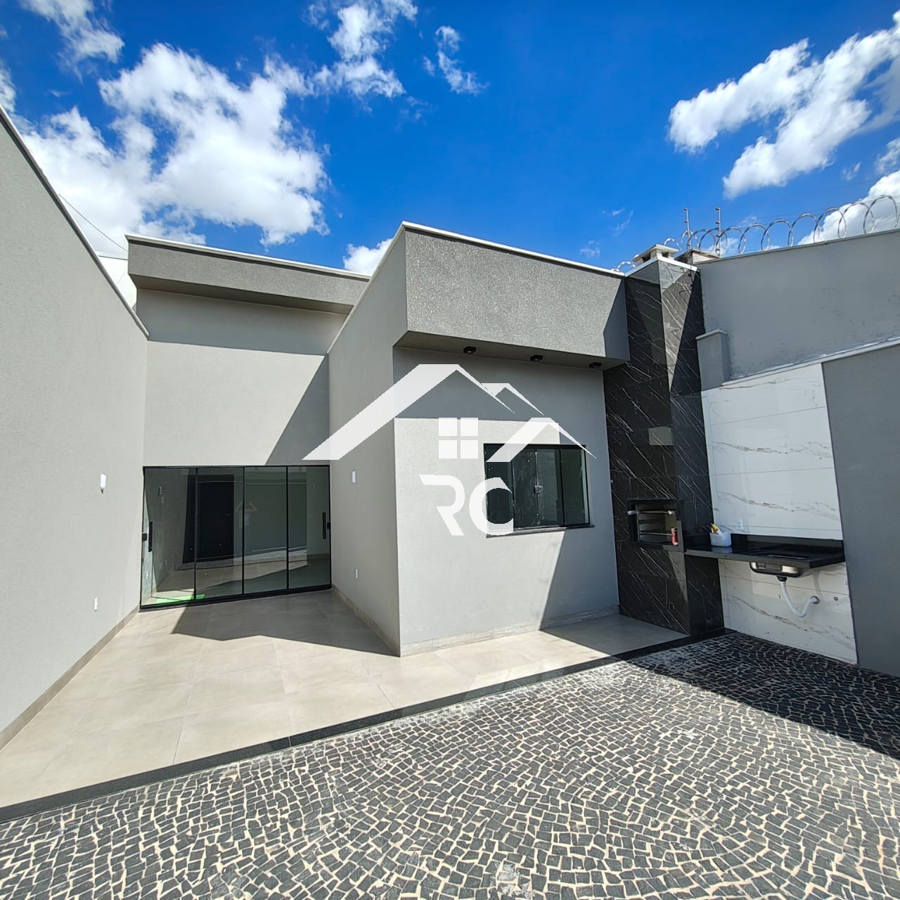 Casa, 3 quartos - Foto 1