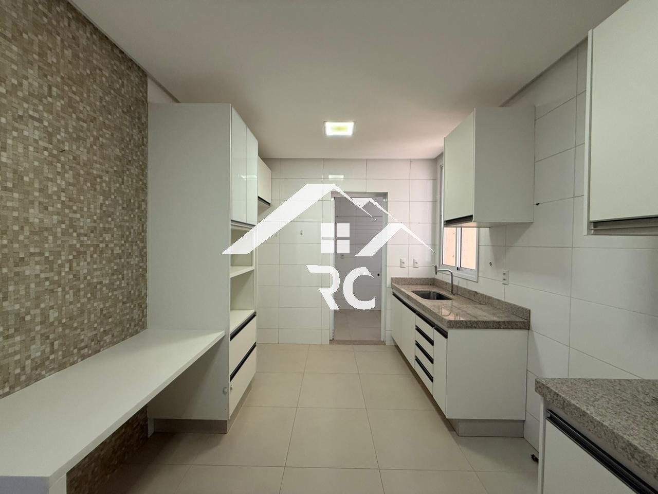 Apartamento, 3 quartos, 115 m² - Foto 1