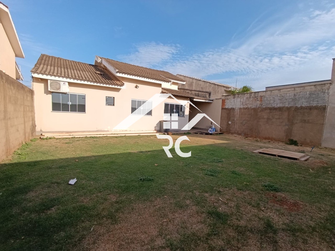 Casa, 3 quartos - Foto 1