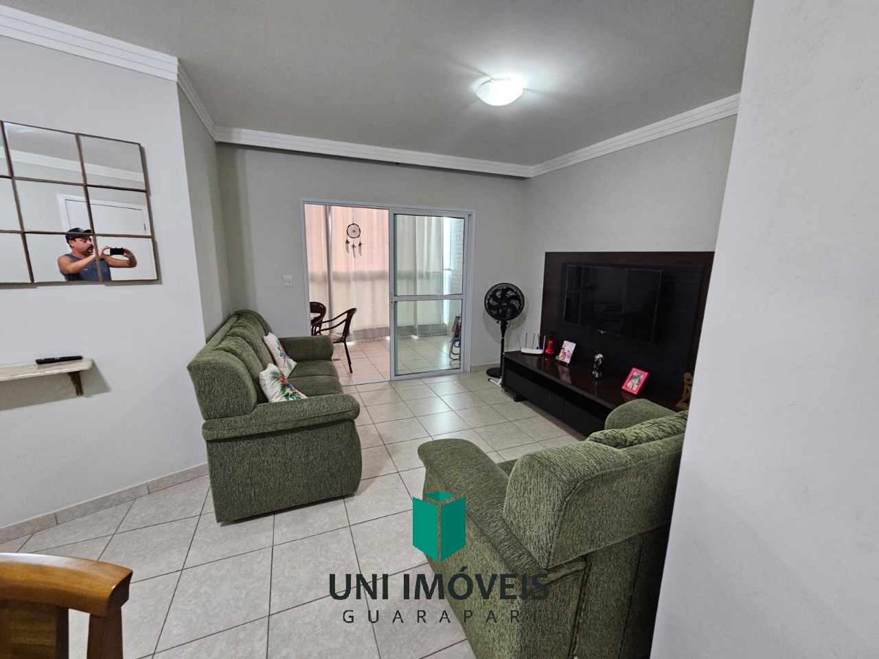Excelente apartamento de 3 quartos com suíte e garagem a dois passos da orla da Praia do Morro