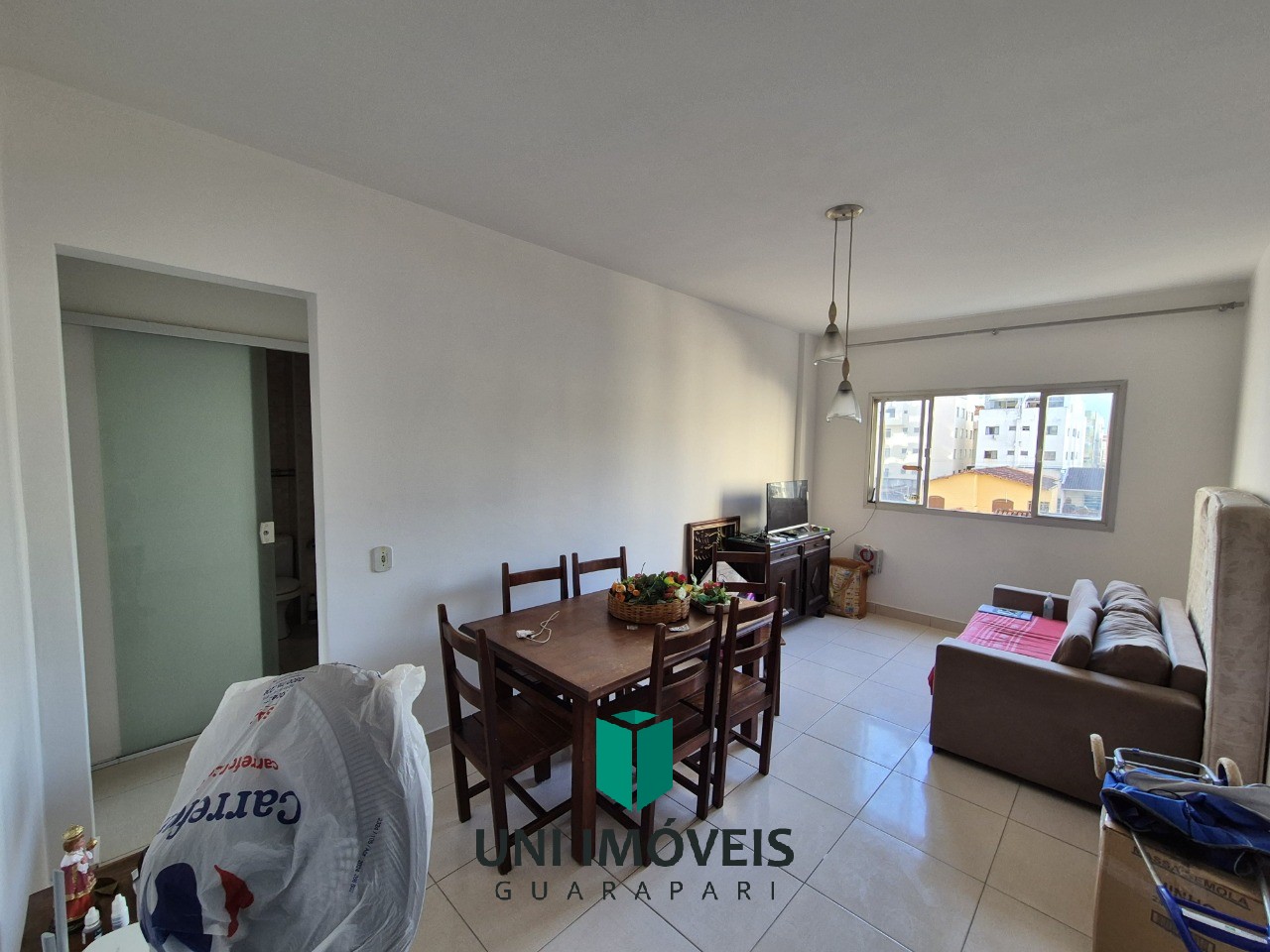 Oportunidade única !! Apto em prédio beira mar a venda na Praia do Morro ! Apenas R$ 320.000,00
