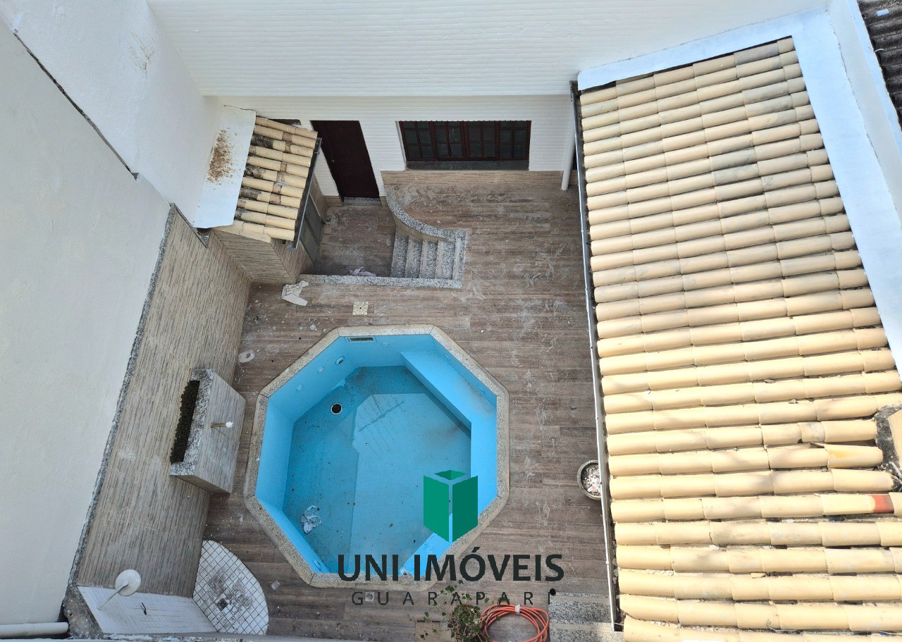 Casa, 6 quartos, 192 m² - Foto 2
