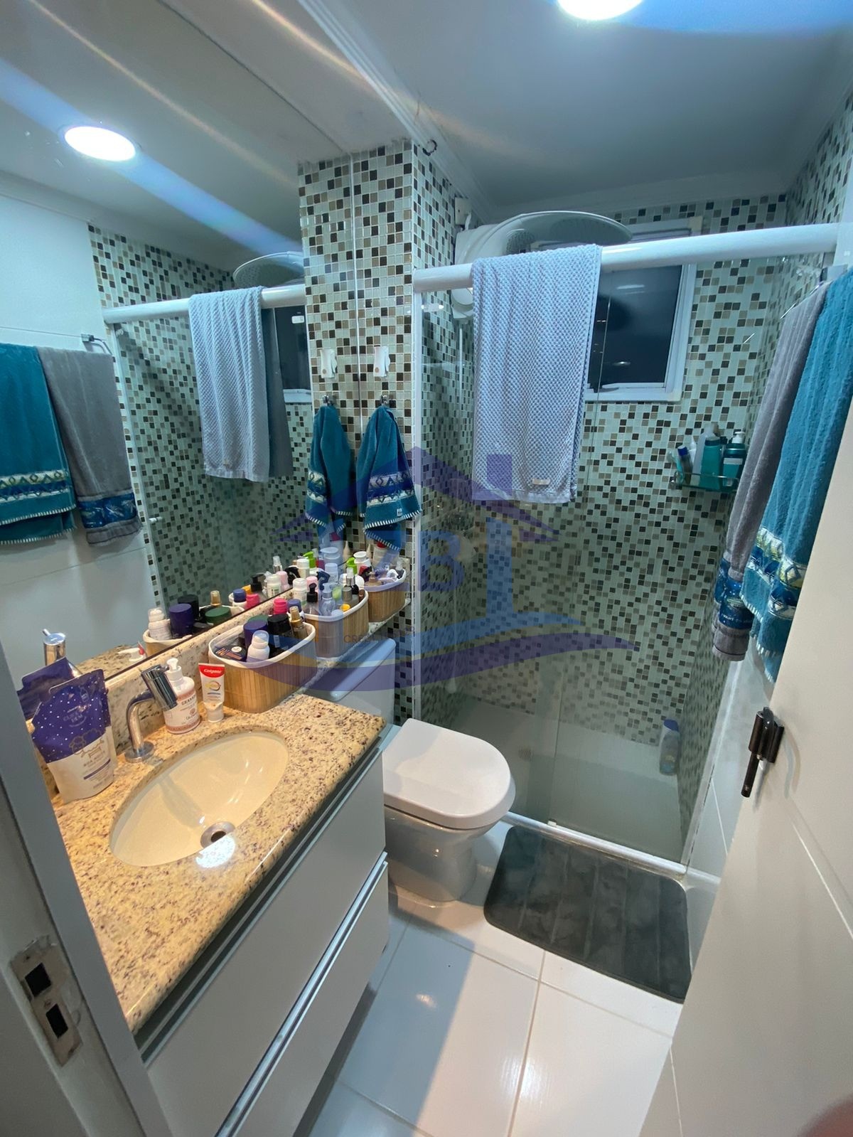 Apartamento à venda com 2 quartos, 47m² - Foto 3
