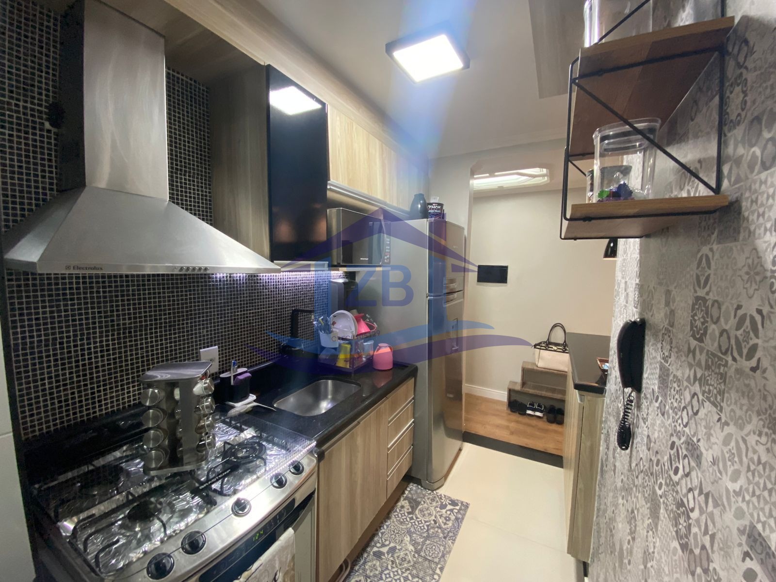 Apartamento à venda com 2 quartos, 47m² - Foto 4