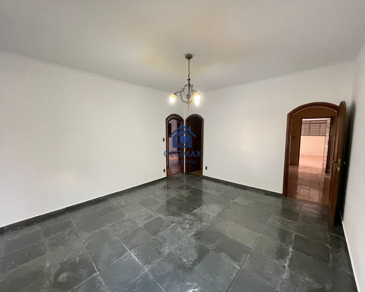 CASA COMERCIAL em SÃO JOSÉ DO RIO PRETO - SP, JARDIM EUROPA
