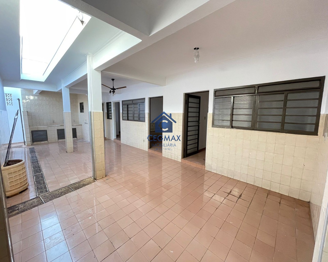 CASA COMERCIAL em SÃO JOSÉ DO RIO PRETO - SP, JARDIM EUROPA