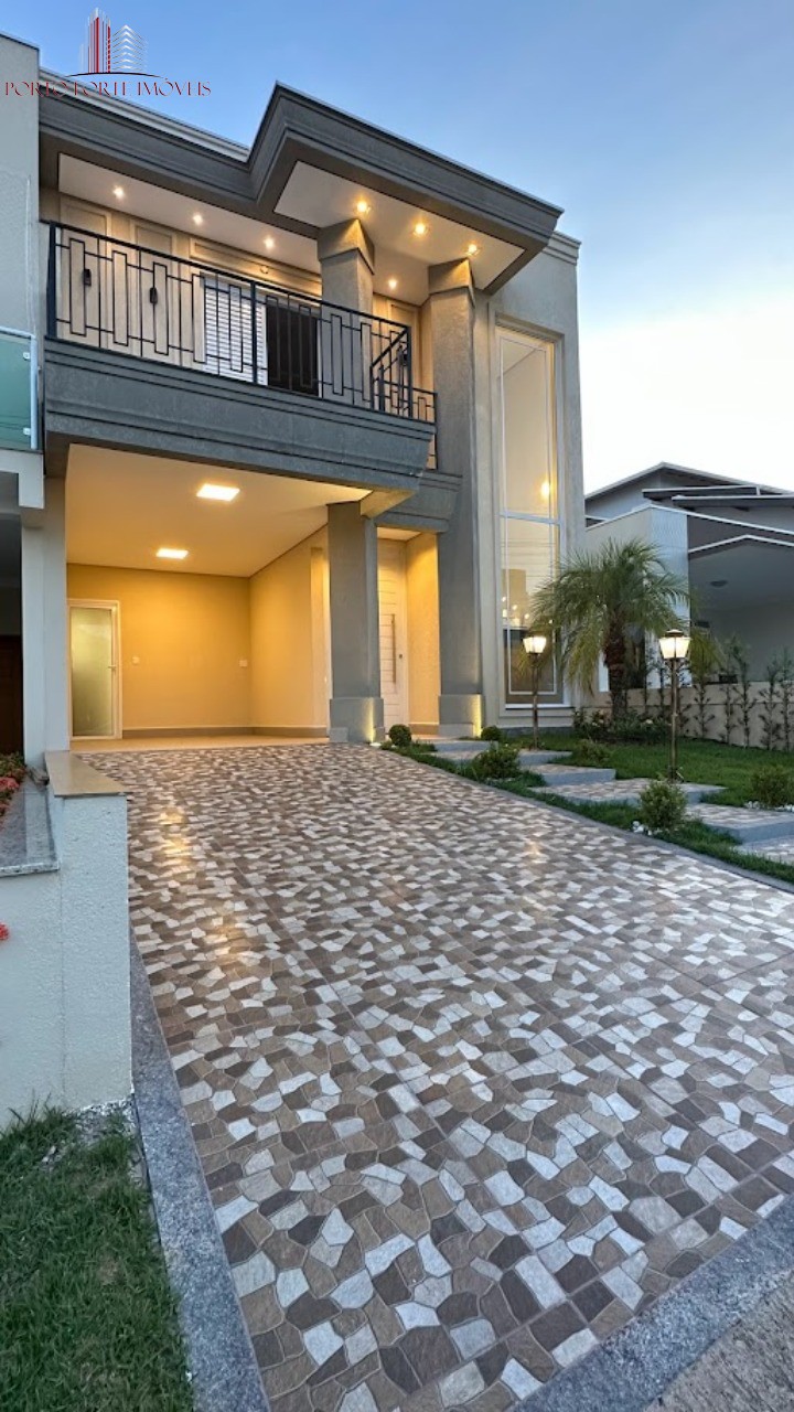 Casa, 3 quartos, 202 m² - Foto 1