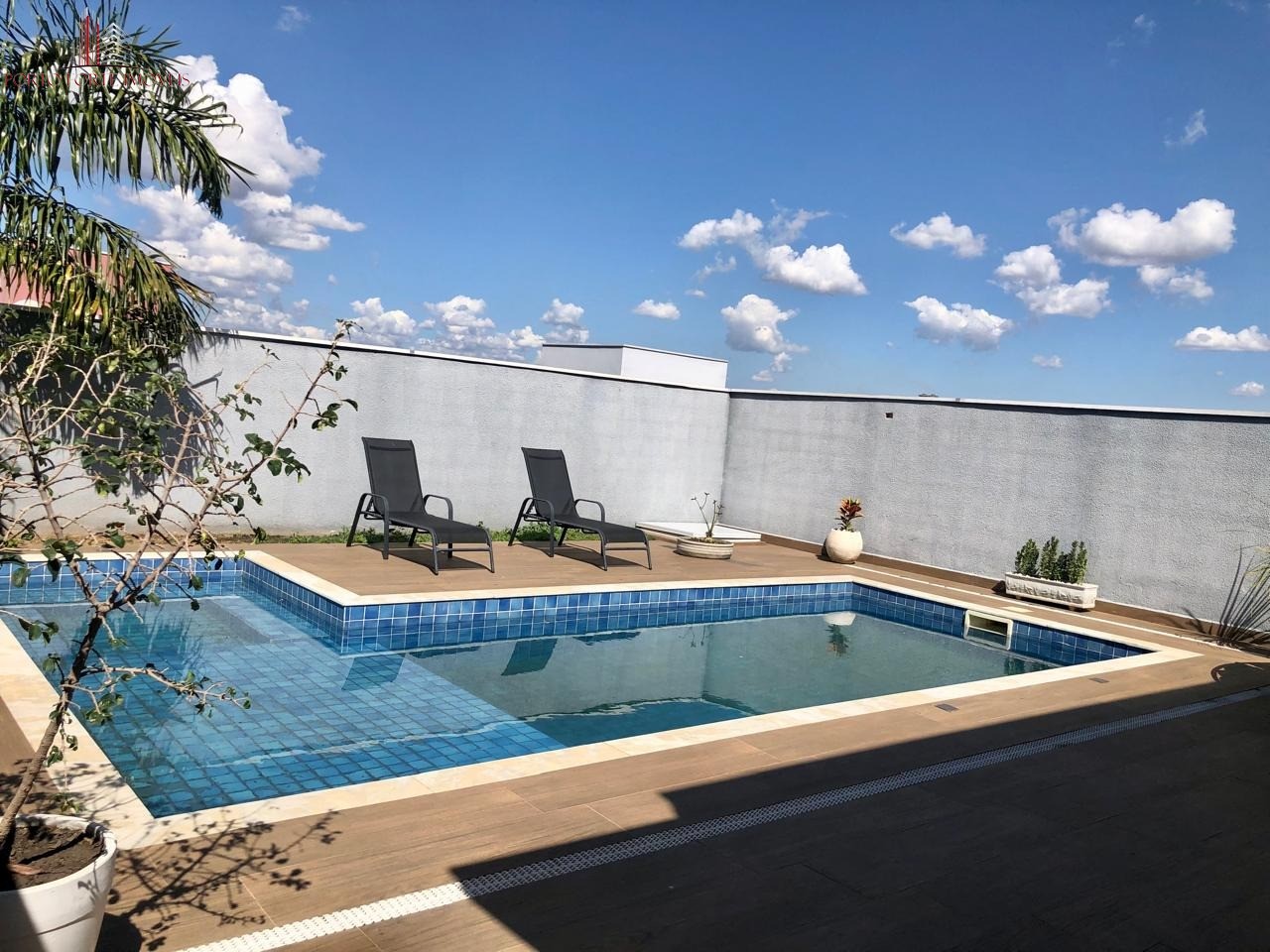 Casa, 3 quartos, 350 m² - Foto 1