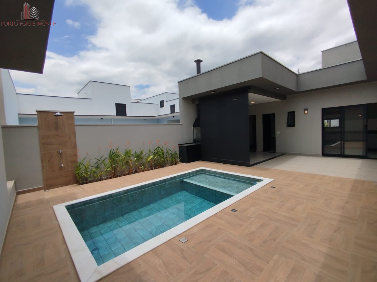 Casa, 3 quartos, 300 m² - Foto 1