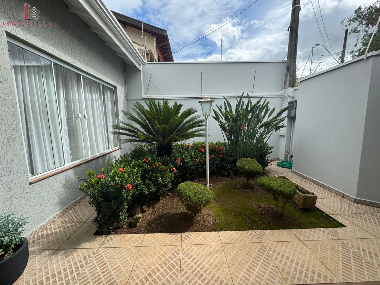 Casa, 3 quartos, 250 m² - Foto 1