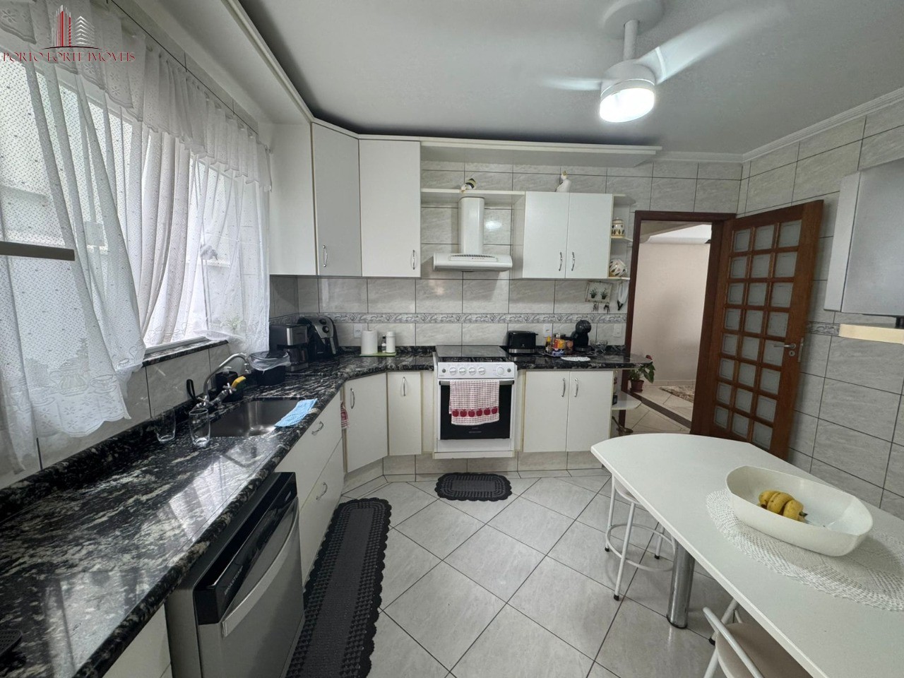 Casa, 3 quartos, 250 m² - Foto 6