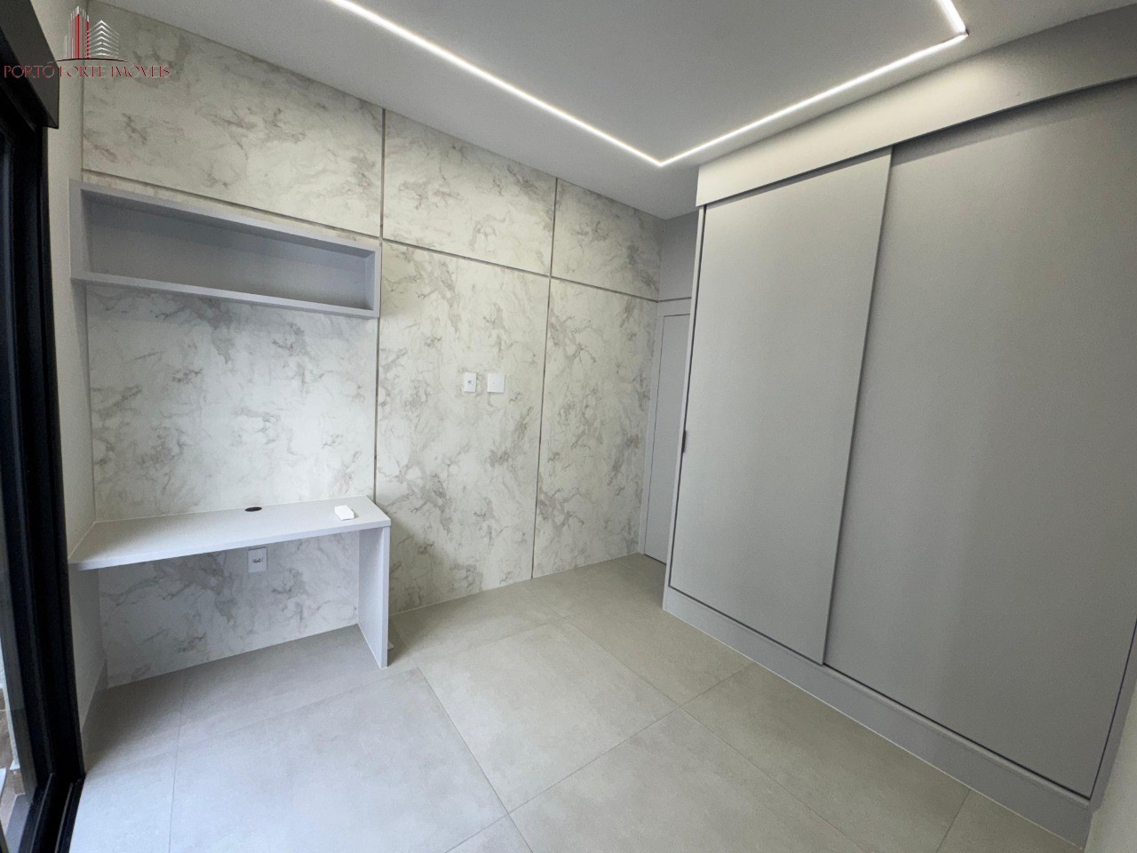 Casa, 3 quartos, 263 m² - Foto 3