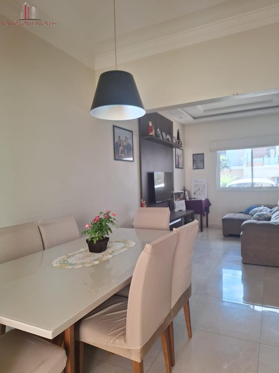 Casa, 3 quartos, 179 m² - Foto 1