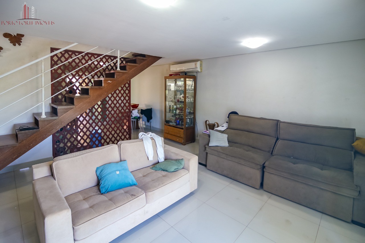 Casa, 3 quartos, 204 m² - Foto 2