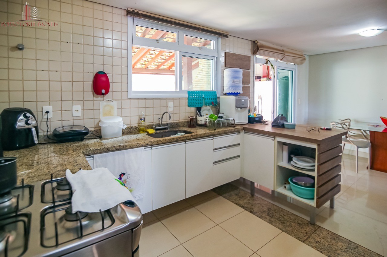 Casa, 3 quartos, 204 m² - Foto 9