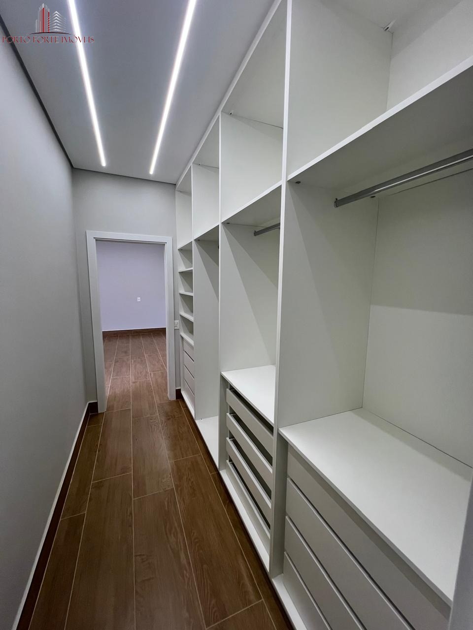 Casa, 3 quartos, 331 m² - Foto 9