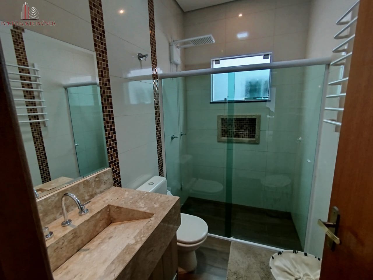 Casa, 3 quartos, 250 m² - Foto 15