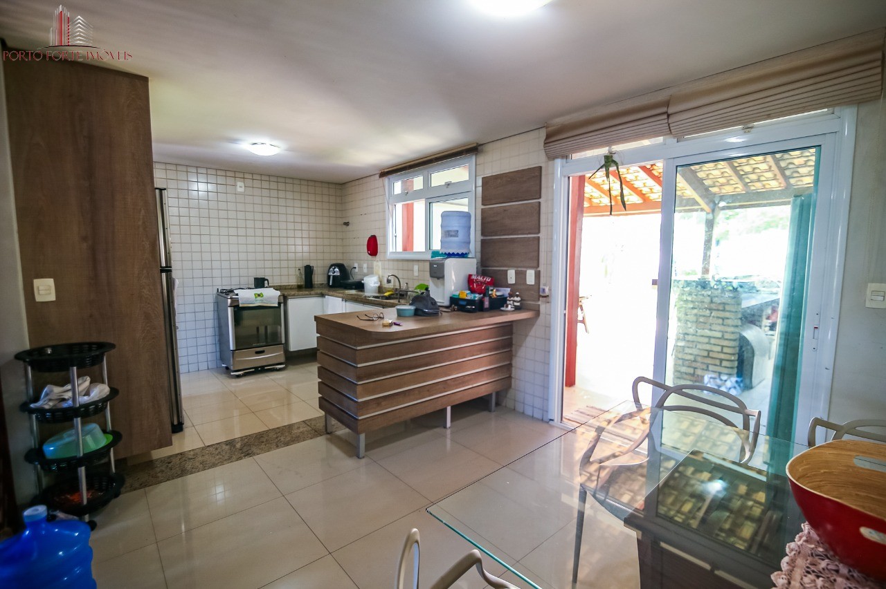 Casa, 3 quartos, 204 m² - Foto 6