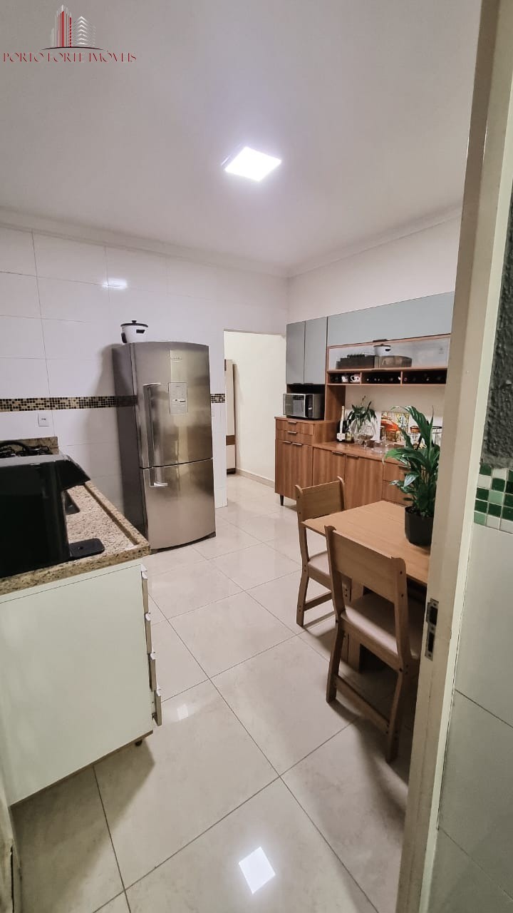 Casa, 3 quartos, 192 m² - Foto 10