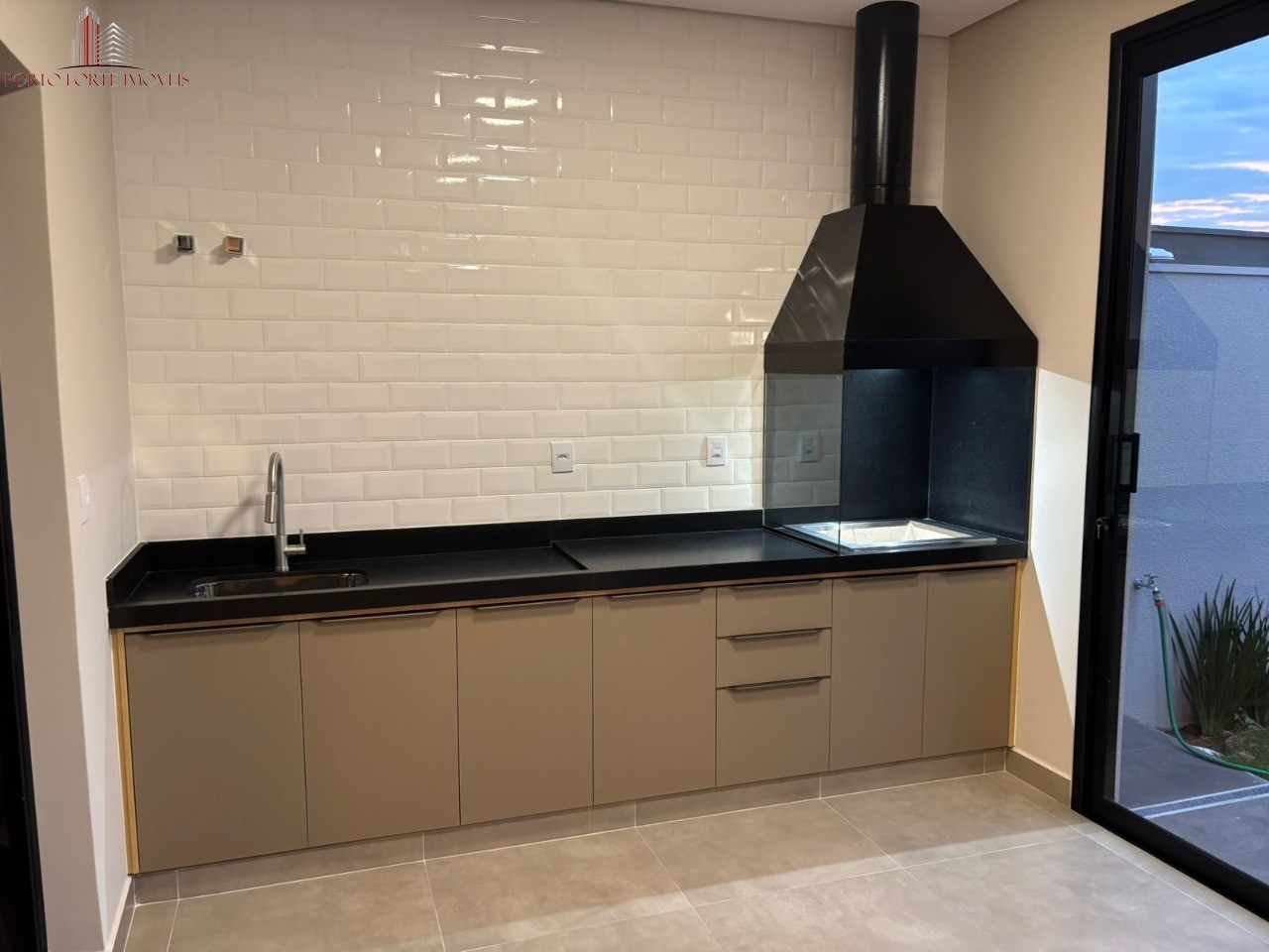 Casa, 3 quartos, 300 m² - Foto 8