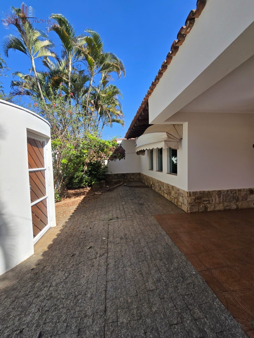 Casa, 4 quartos, 600 m² - Foto 1