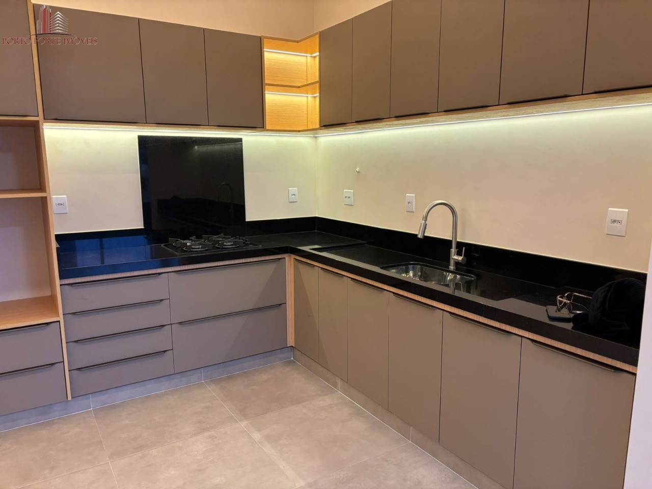 Casa, 3 quartos, 300 m² - Foto 9