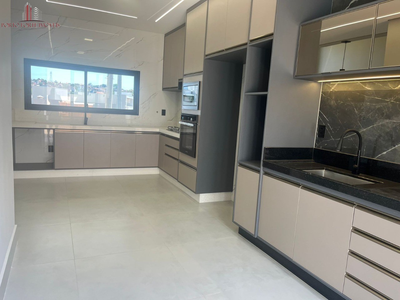 Casa, 3 quartos, 215 m² - Foto 9