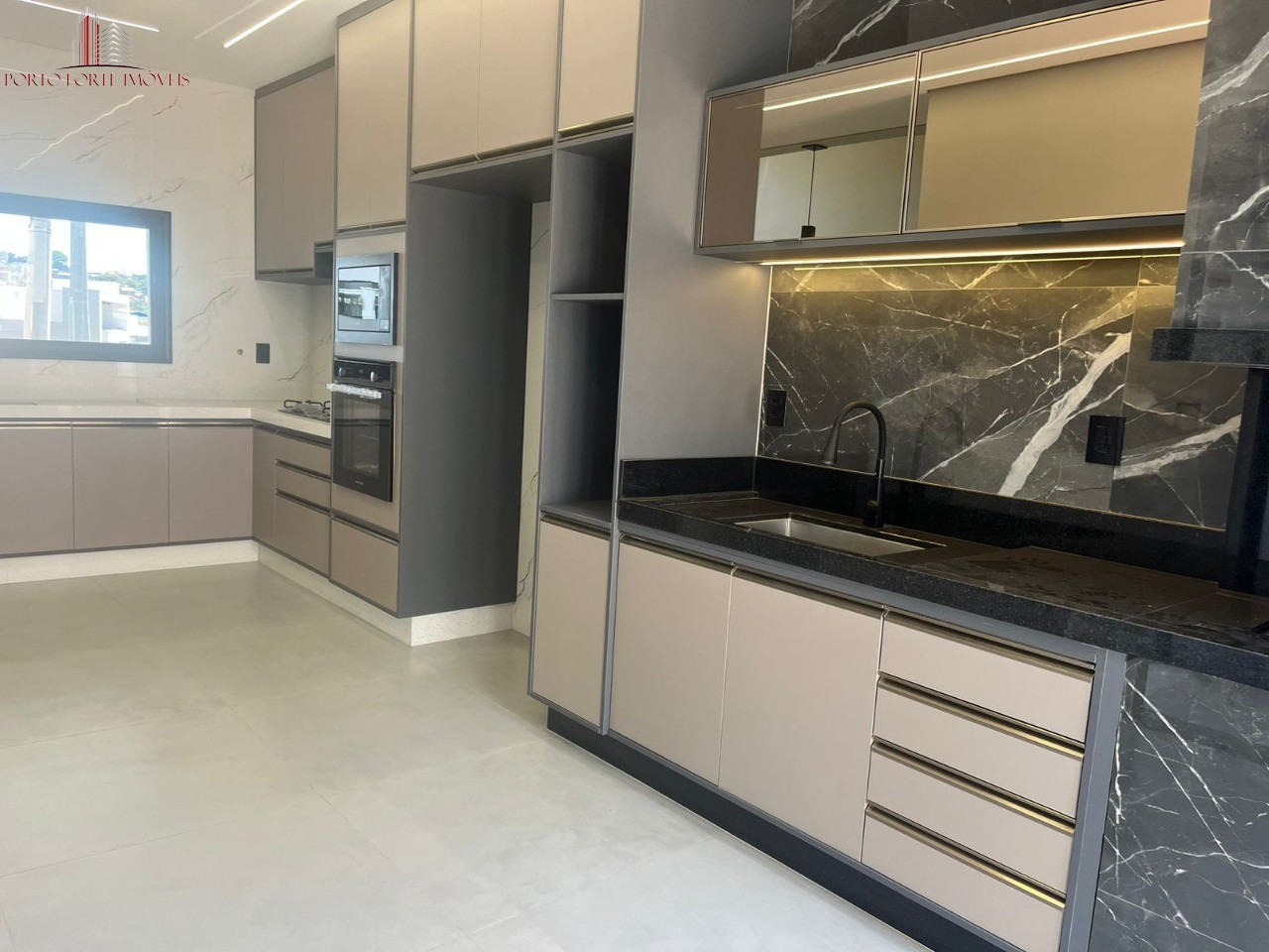 Casa, 3 quartos, 215 m² - Foto 8