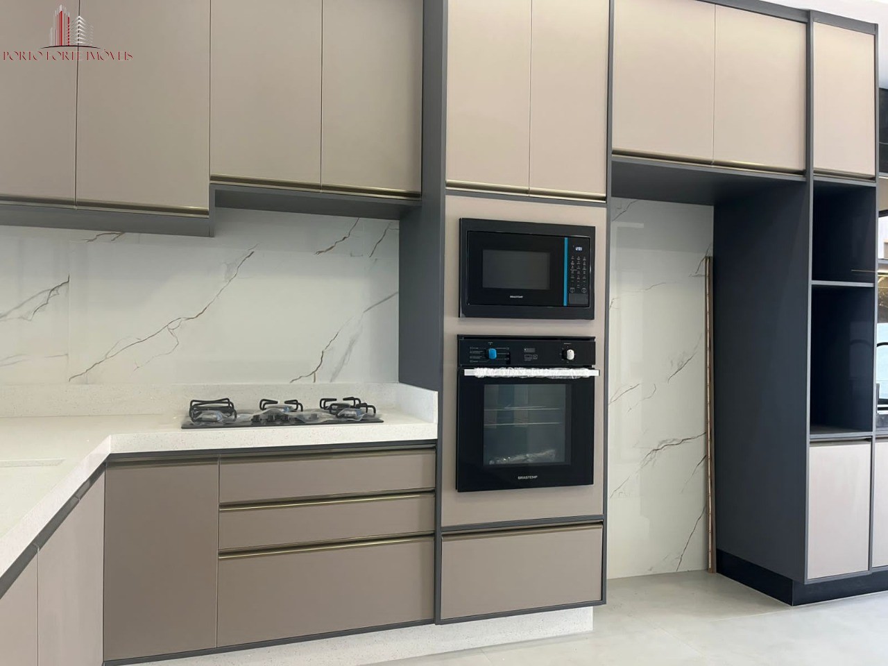 Casa, 3 quartos, 215 m² - Foto 11