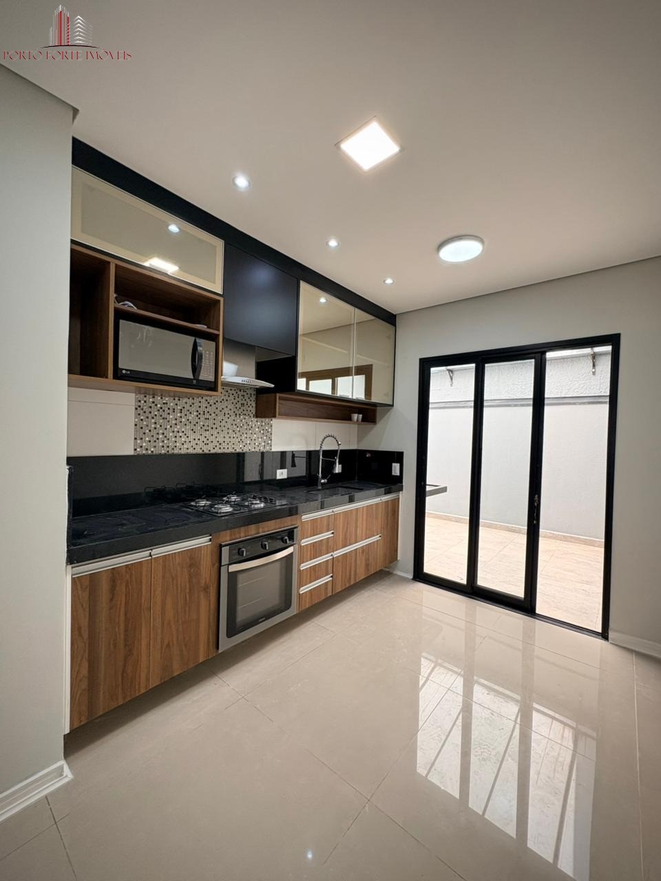 Casa, 2 quartos, 150 m² - Foto 9