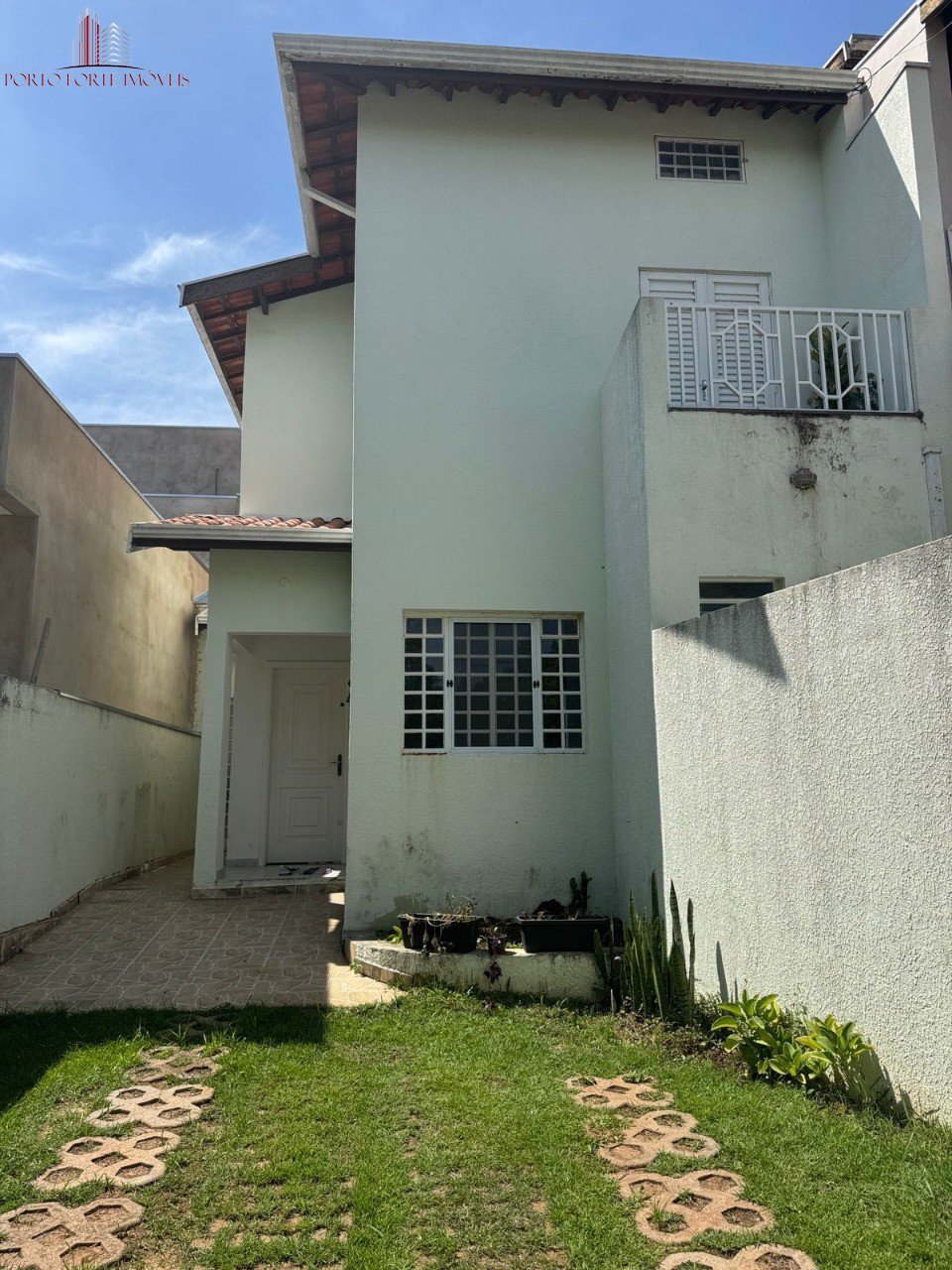 Casa, 4 quartos, 137 m² - Foto 1